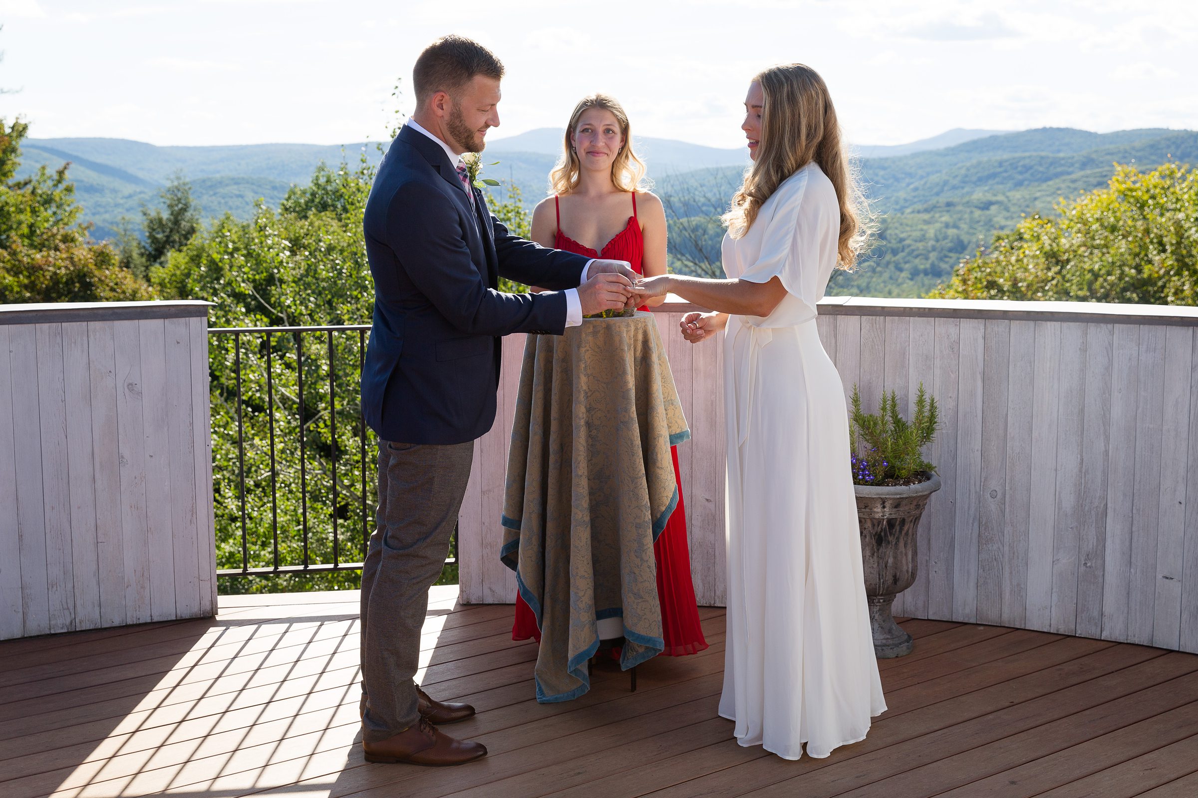 rental home wedding in Vermont for elopement 
